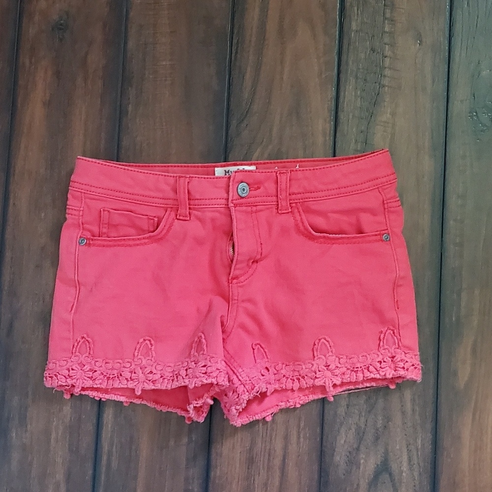 Kids shirts with lace on bottom